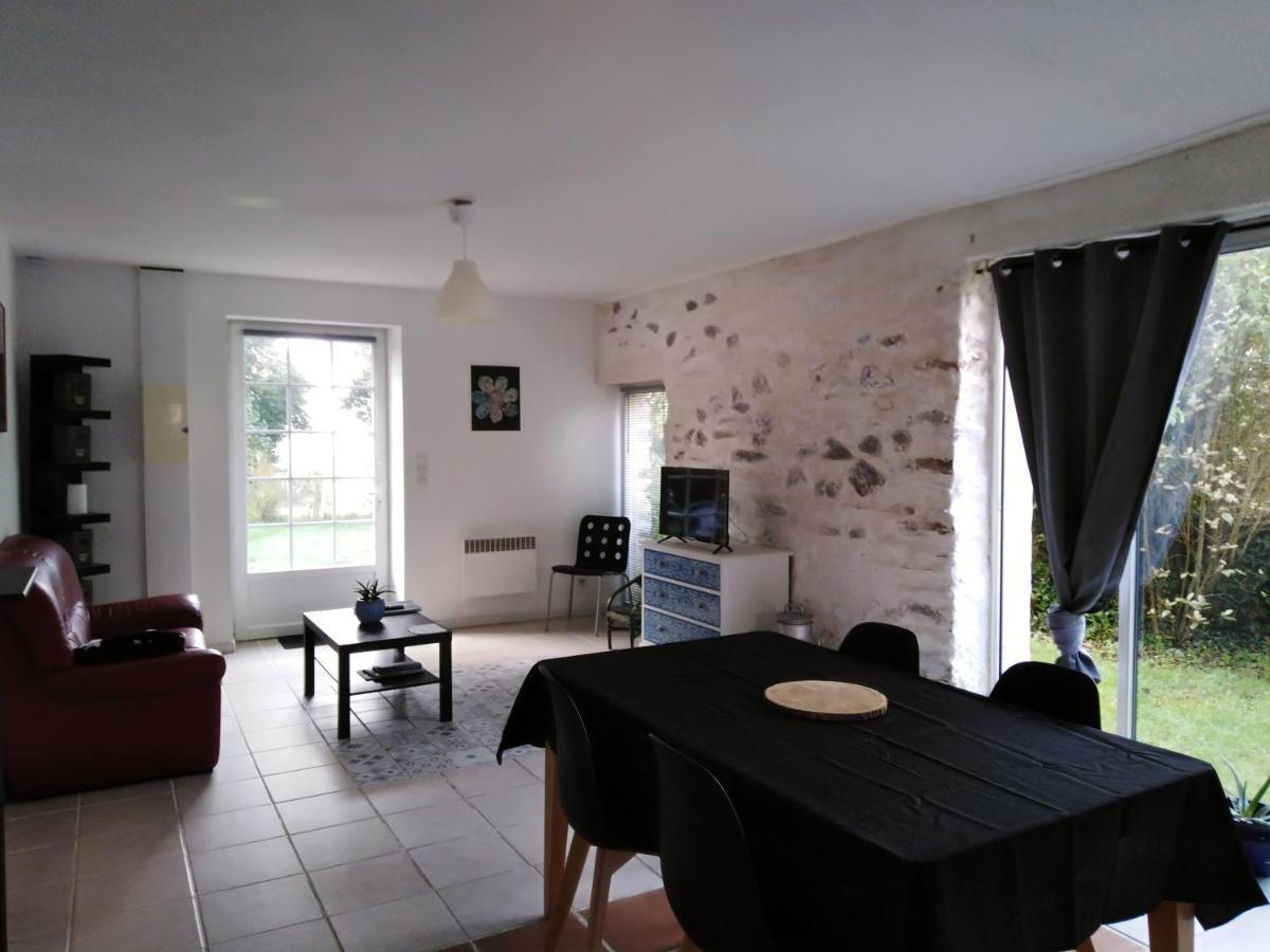 Gite Du Petit Gue Frossay Exterior foto