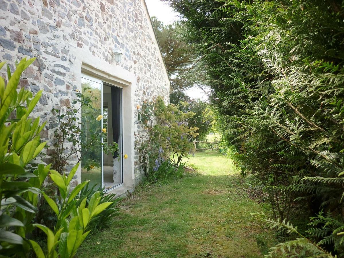 Gite Du Petit Gue Frossay Exterior foto
